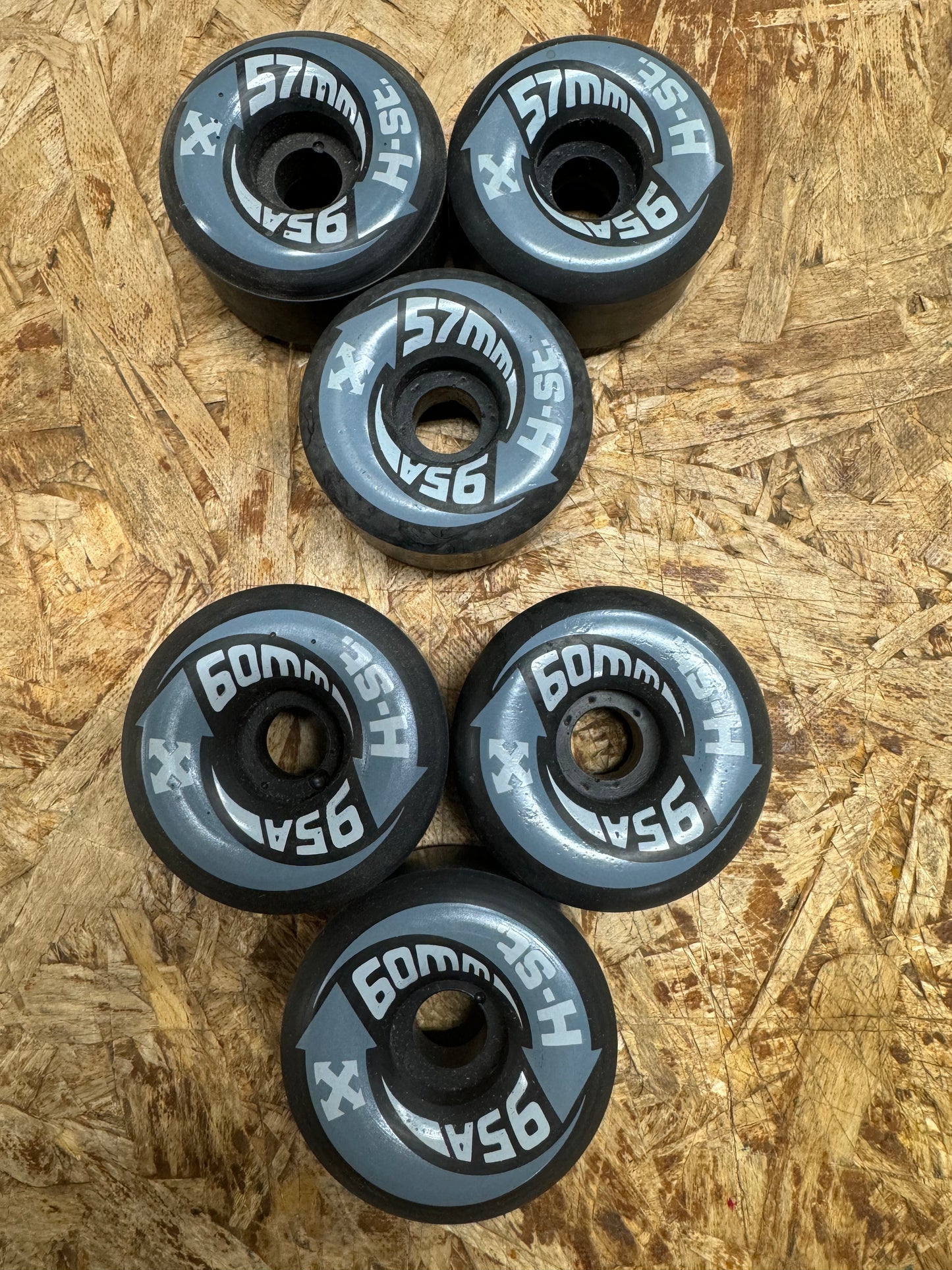 NOS H-Street Arrows 6 wheels 2 different sizes Old School Vintage skateboard wheels