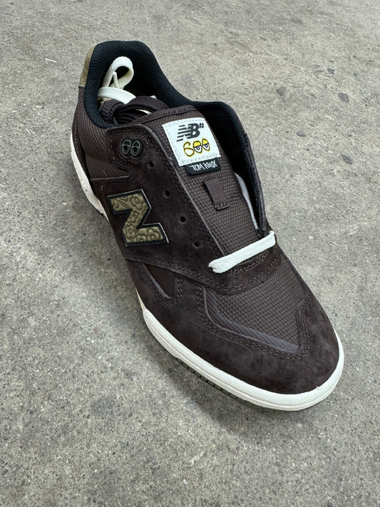New Balance x Krooked Tom Knox 600 Skateboard Shoes