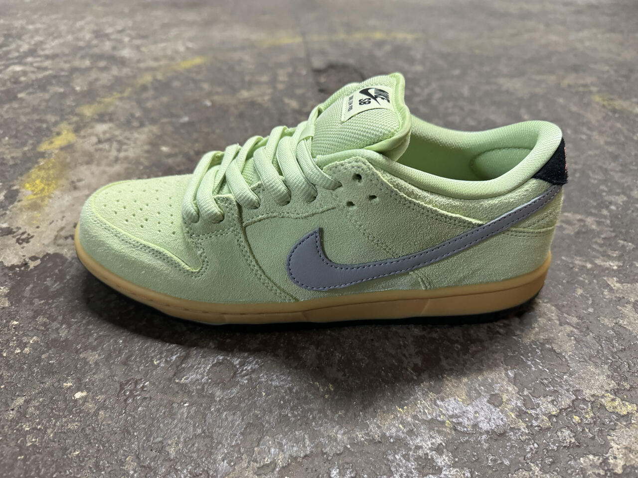 Nike SB Dunk Low Pro "Verdugo Mountain" Light Liquid Lime - Wolf Grey - Black