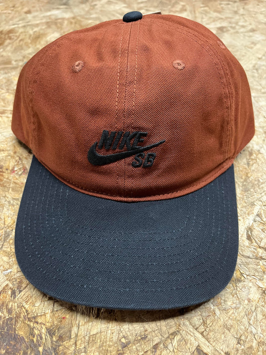 Nike SB Cinnamon Club Strap-Back Hat  M/L